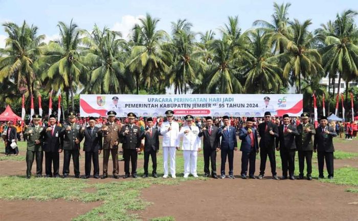 Peringati Hari Jadi ke-95, Pemkab Jember Pamer Penghargaan