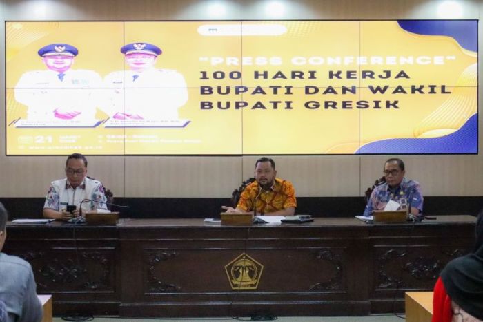 Bupati dan Wabup Gresik Beberkan Capaian Program Quick Win 100 Hari Kerja 