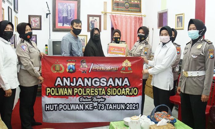 Sambut HUT Ke-73 Polisi Wanita, Polwan Polresta Sidoarjo Anjangsana ke Purnawirawan