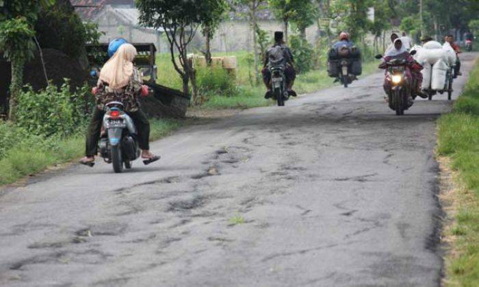 Warga Senori-Bangilan Tuban Tagih Janji Pemkab Soal Perbaikan Jalan Poros Kecamatan