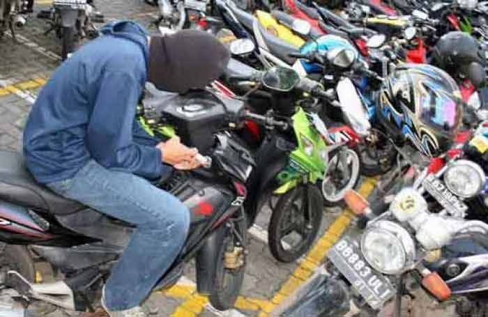 4 Hari, 4 Motor di Lamongan Amblas