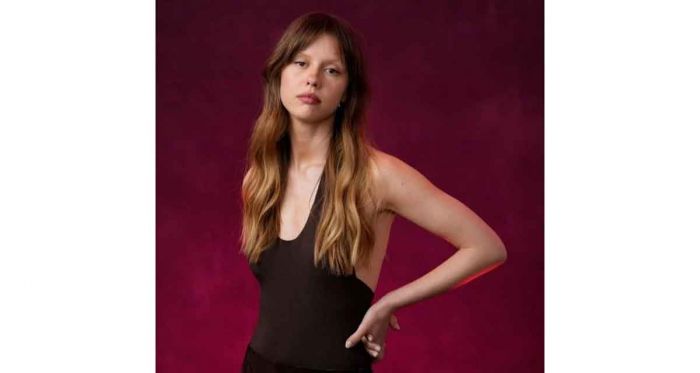 Dikenal sebagai Scream Queen, Ini Sosok Mia Goth