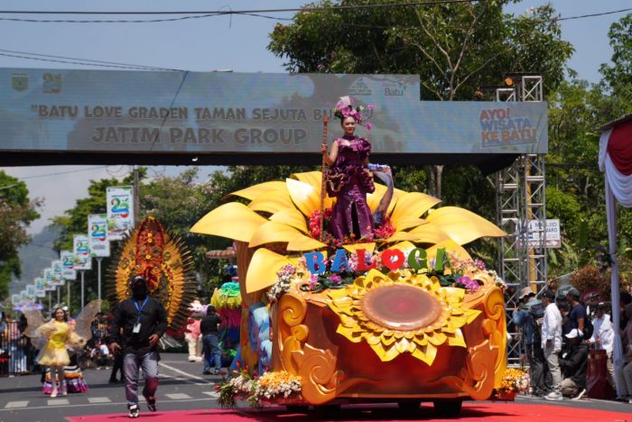 Pukau Ribuan Penonton, Kota Batu Sukses Gelar Batu Art Flower Carnival 2024