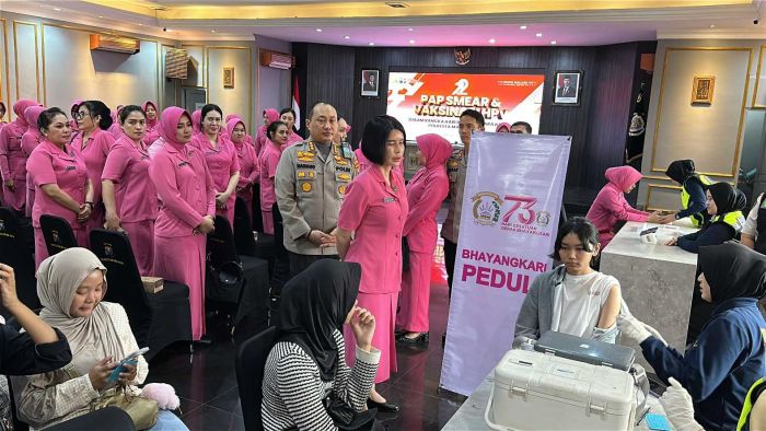 Polresta Malang Kota Gelar Bakkes Pap Smear dan Vaksin HPV Gratis Polresta Malang Kota Gelar Bakkes Pap Smear dan Vaksin HPV Gratis