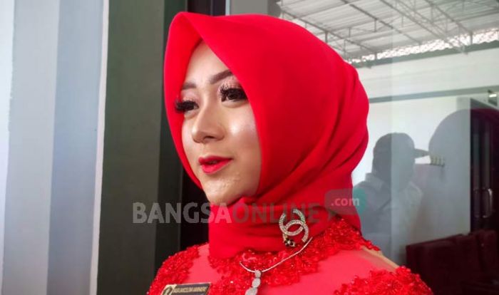 Wow, Cantiknya Putri Sulung Wabup Blitar, Jadi Anggota DPRD Termuda