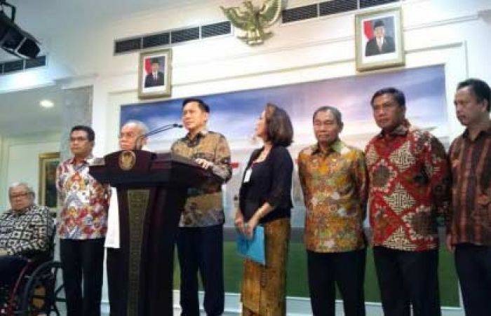 12 Nama Calon Kompolnas Diajukan pada Presiden