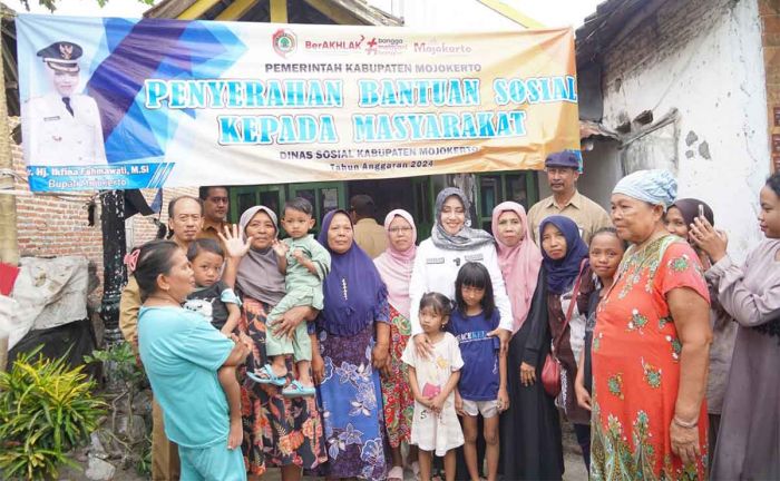 Belasan KPM-PKH Terima Bantuan Dandang hingga Oven dari Bupati Mojokerto