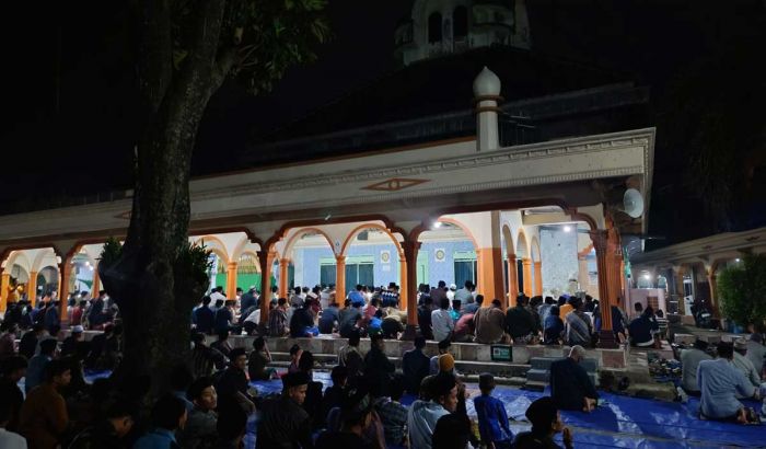 Tradisi Tarawih 10 Menit di Ponpes Mambaul Hikam Blitar Bertahan Sejak 1907