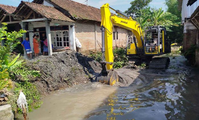 Cegah Banjir, DPUPR Jombang Giatkan Normalisasi Sungai