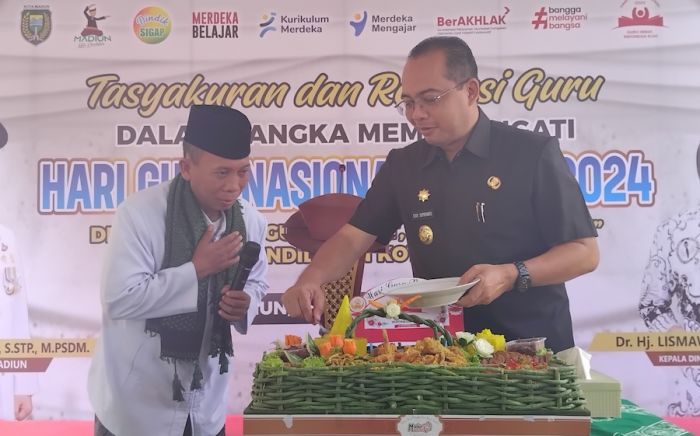 Peringatan Hari Guru Nasional ke-30, Pj Wali Kota Madiun: Dijewer itu Cinta Kepada Murid