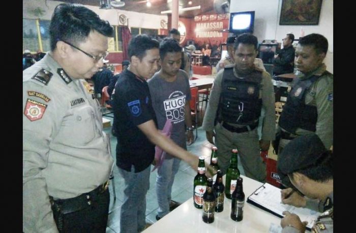 Razia Cafe, Unit Tipiring Polrestabes Surabaya Sita Ratusan Botol Miras