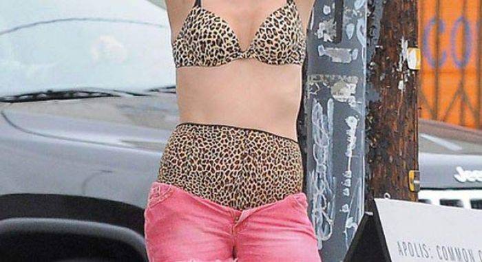 Tak Tahu Ukuran Bra Istri, Dilarang Datang ke Inggris