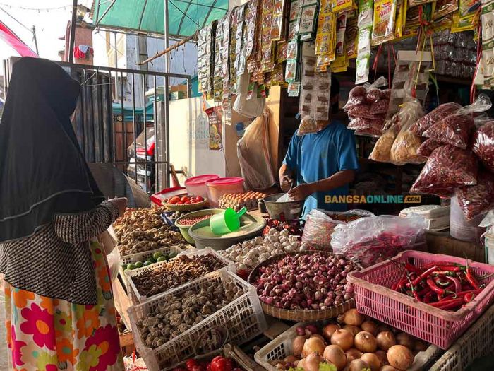 Update Harga Sembako Jatim Kamis 6 November 2025: Cabai Besar, Keriting dan Tomat Naik