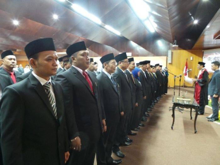 50 Anggota DPRD Sidoarjo 2014-2019 Resmi Huni Gedung Dewan 