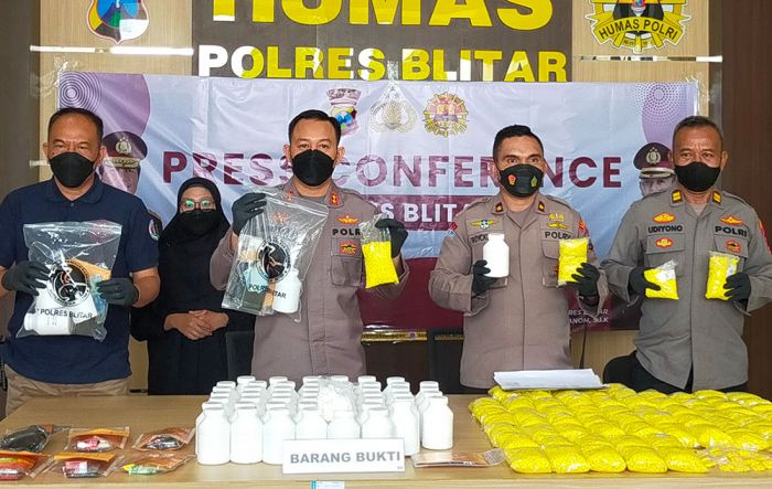 Ratusan Ribu Butir Pil Dextro Diamankan Selama Operasi Tumpas Narkoba di Blitar