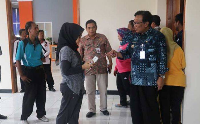 Pejabat dan Staf DPU Gresik Plesir ke Lombok Tanpa Izin, Sambari Langsung Sidak