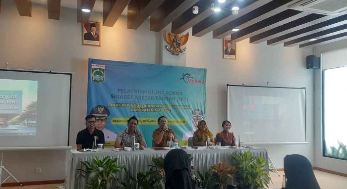 Disperindag Kabupaten Malang Latih Tenaga Giling Rokok SKT, Dorong Produksi dan Serap Tenaga Kerja
