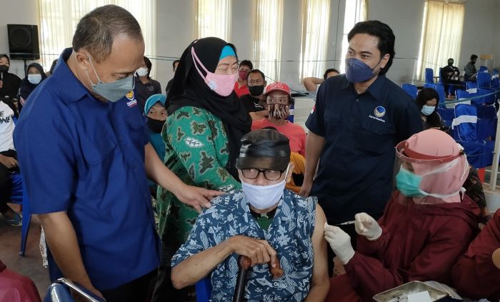 ​NasDem Tuntaskan Vaksinasi Dosis Kedua di Kabupaten Kediri