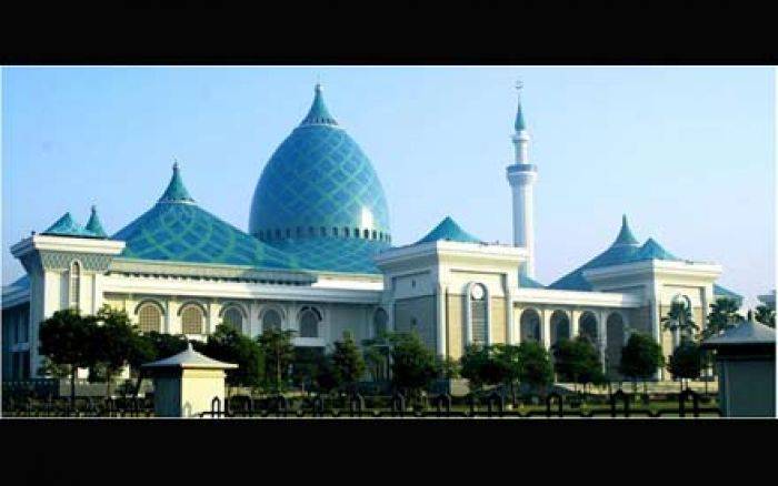 ​Pemprov Jatim Dukung Masjid Akbar Surabaya Kembangkan Fungsi Pendidikan