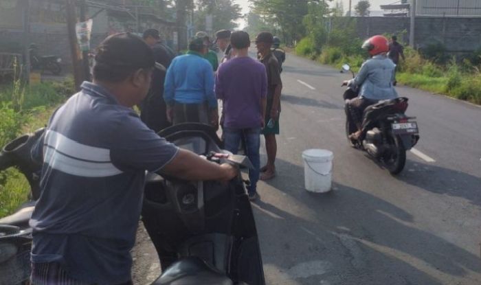 2 Motor Bertabrakan di Jalur Blackspot Cerme Gresik, Pengendara Luka Berat