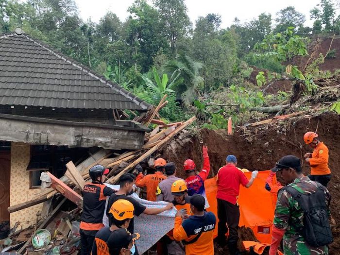 Korban Kedua Tanah Longsor di Wonosalam Jombang Berhasil Ditemukan