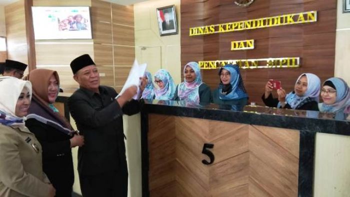 Sidak Hari Pertama Masuk Kerja, Bupati Fadeli Ancam Sanksi ASN yang Bolos