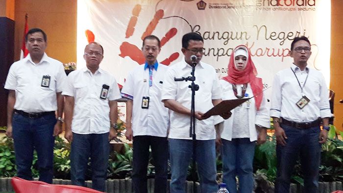 Deklarasi Anti Korupsi, DJP Jatim II Ajak Pegawai Perangi Korupsi