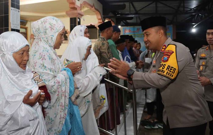 Kapolres Kediri Kota Beri Imbauan Kamtibmas saat Safari Subuh