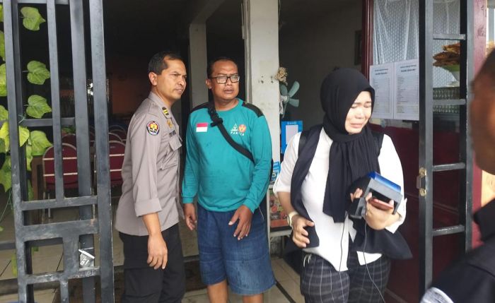 Berkat Bantuan Polisi, Kebakaran Rumah Makan Padang di Jalan Raya Jati Sidoarjo Cepat Padam