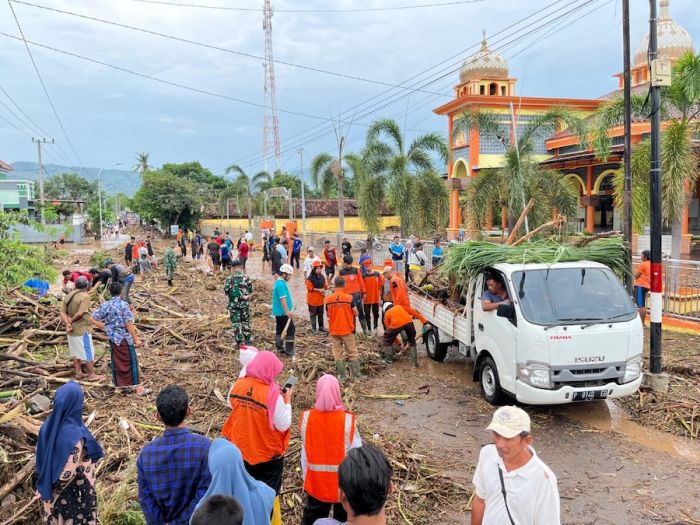 Dosen Unars Sebut Hutan Gundul Jadi Penyebab Banjir Bandang di Kendit Situbondo