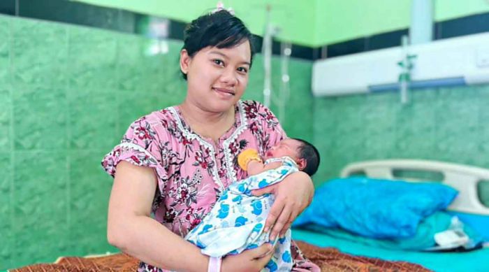 BPJS Kesehatan Permudah Pendaftaran Bayi Baru Lahir, Warga Madiun ini Rasakan Manfaat JKN BPJS Kesehatan Permudah Pendaftaran Bayi Baru Lahir, Warga Madiun ini Rasakan Manfaat JKN