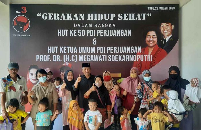 Rayakan HUT Ketum PDIP, Wakil Ketua DPRD Sidoarjo Bagikan Makanan Bergizi ke Ibu Hamil