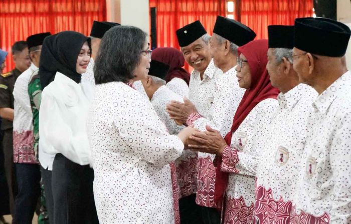 Pj Wali Kota Kediri Kukuhkan Pengurus Perwakilan Yayasan Gerontologi Abiyoso Periode 2024-2029