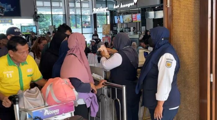 KAI Daop 8 Sampaikan Permohonan Maaf Atas Terhambatnya Perjalanan KA Akibat Luapan Sungai Tuntang