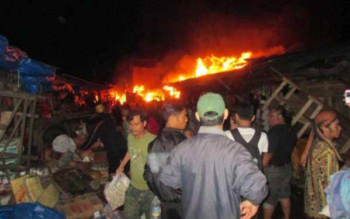 Kebakaran di Karangbanyu Ngawi, Rumah Nenek Waginem Ludes