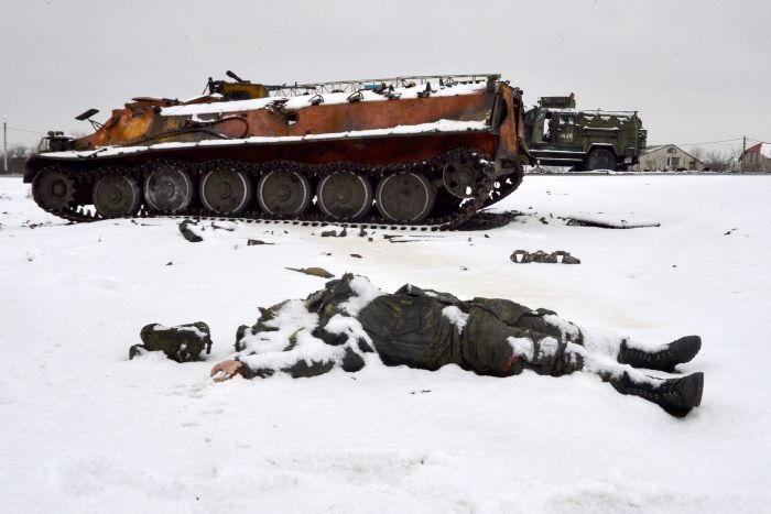 Mayat Prajurit Rusia Tergeletak, Militer Ukraina Gigih, Jerman Kirim Rudal dan Senjata anti-Tank