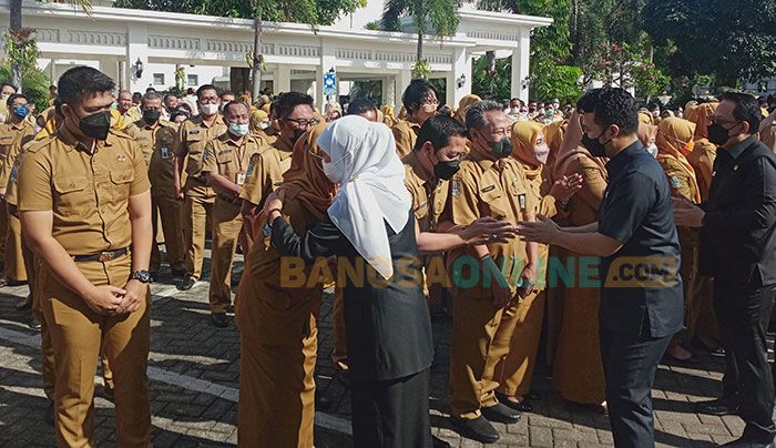 Borong Penghargaan, Gubernur Khofifah Apresiasi Kinerja ASN Pemprov Jatim