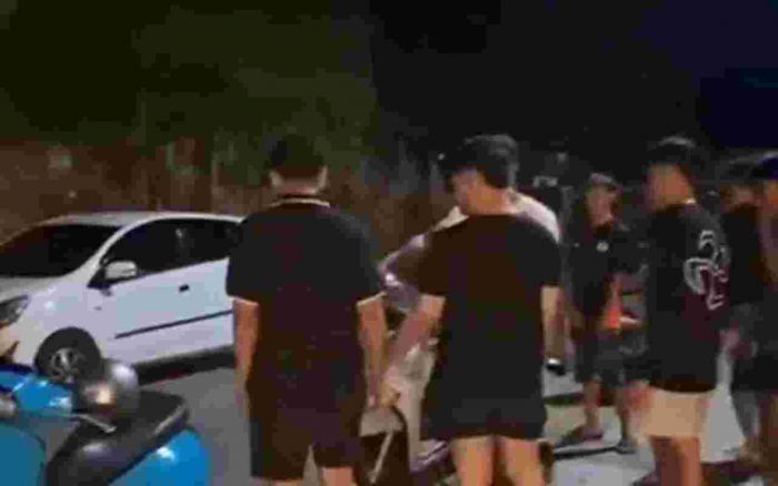 7 Pemuda Geng Motor yang Tembakkan Petasan di Gedung Kejari Ngawi Diamankan Polisi 7 Pemuda Geng Motor yang Tembakkan Petasan di Gedung Kejari Ngawi Diamankan Polisi