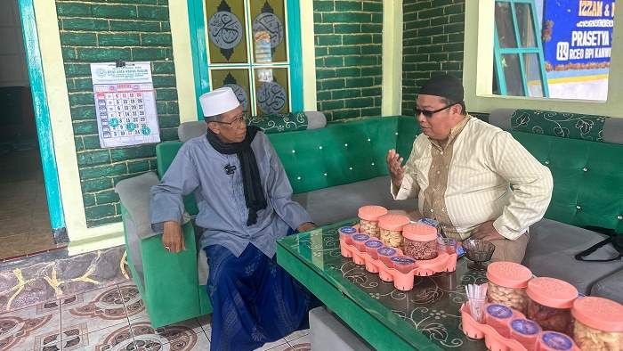 Ingin Pemimpin Terampil, KH Imron Anis: Bunda Indah Layak Didukung NU di Pilkada Lumajang