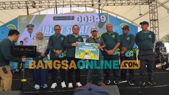 Peringati HKN 2024, Pemkot Madiun Gelar Jalan Sehat Bareng Warga