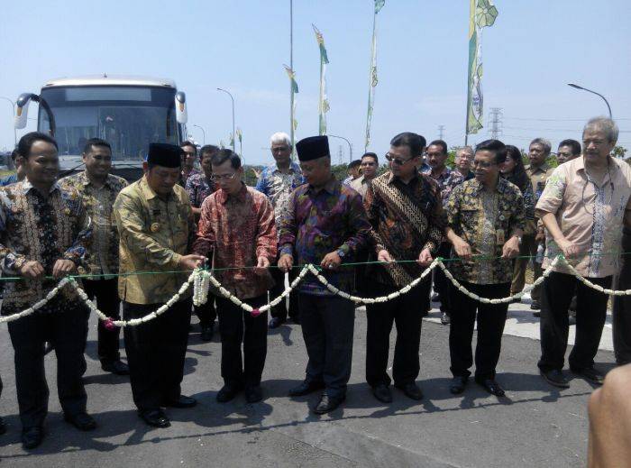 Jalan Tembus Masjid Al Akbar Diharapkan Bisa Kurangi Kemacetan Bundaran Waru