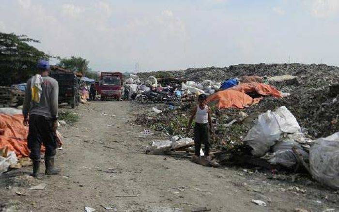 Pengelolaan Tempat Sampah di Kota Gresik Buruk