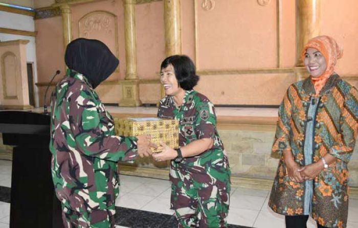 Jalin Kebersamaan Kowal Koarmatim Hadiri Pertemuan Rutin Kowal Wilayah Surabaya