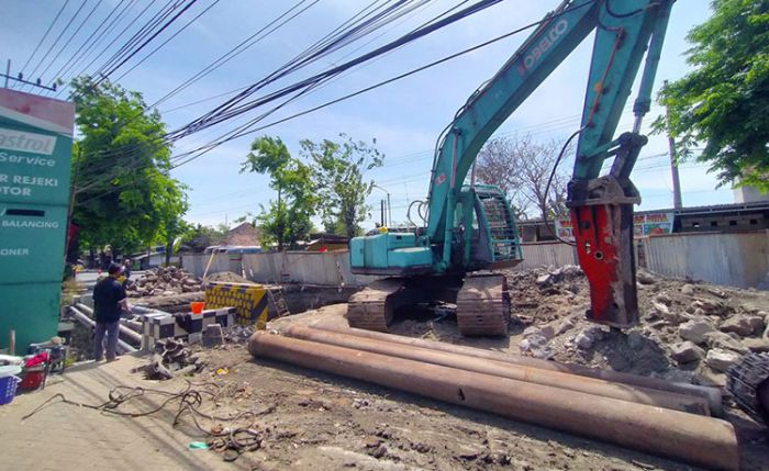 Terkendala Nonteknis, Progres Perbaikan Jembatan Latek Pasuruan Baru Capai 30 Persen