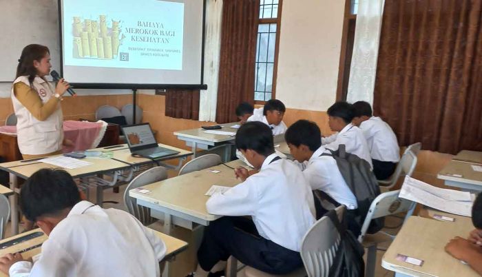 Sosialisasi Kawasan Tanpa Rokok, Dinkes Kota Batu Sasar SMPN Satu Atap Sosialisasi Kawasan Tanpa Rokok, Dinkes Kota Batu Sasar SMPN Satu Atap