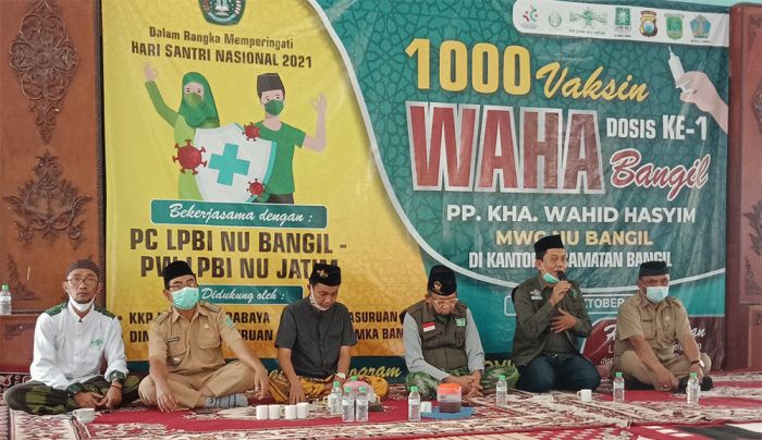 Pondok Pesantren KHA Wahid Hasyim Bangil Gelar Vaksinasi 1.000 Dosis