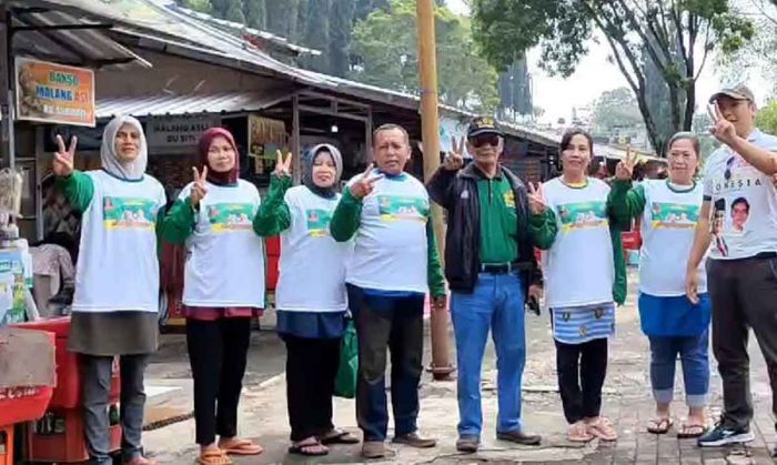 Gaet Dukungan untuk Prabowo-Gibran, RGS Indonesia Borong Dagangan PKL di Selecta