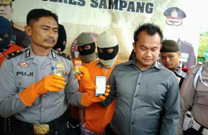Oknum Polisi dan Wartawan di Sampang Ditangkap karena Jual Sabu