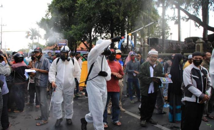 Kawal Demo Tuntut Hak Menyatakan Pendapat, Polisi Siapkan 420 Liter Disinfektan dan 35 Alat Semprot