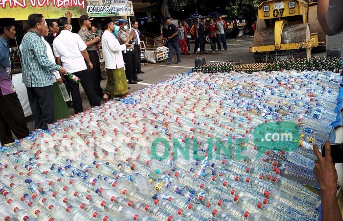 Polres Jombang Musnahkan Ribuan Liter Miras dan Narkoba